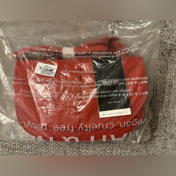 Brand New Matt & Nat Vegan Leather Crossbody with its dust bag ! - Picture 13 of 13